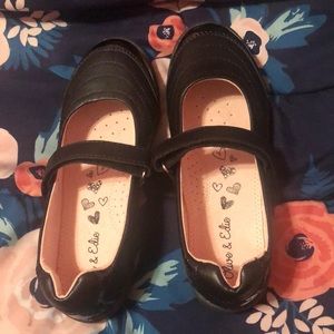 Olive and Edie Black Flats